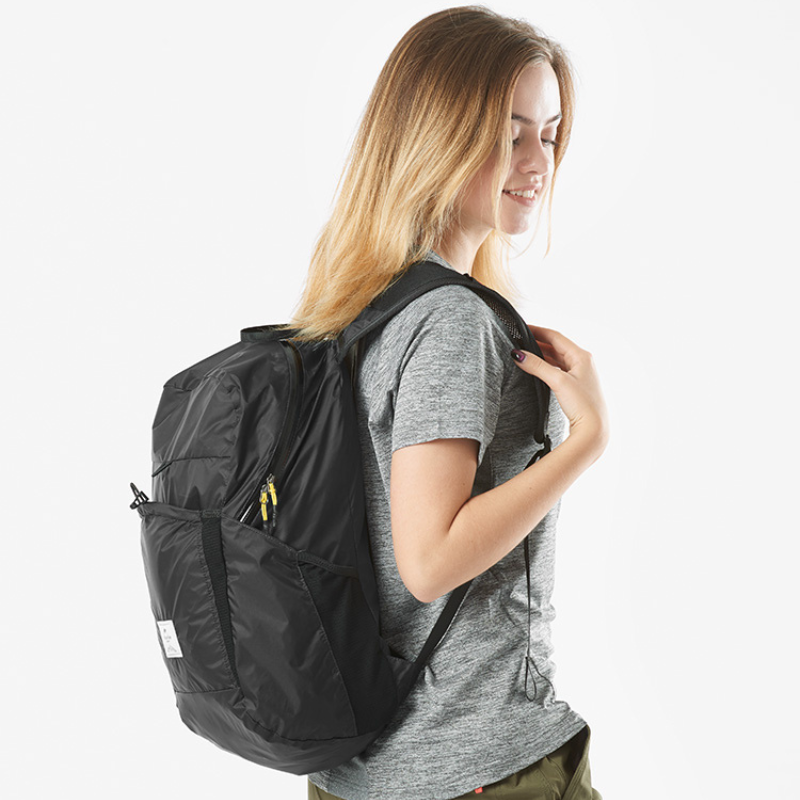 Naturehike ultralight sbalitelný batoh 22l 170g - černý